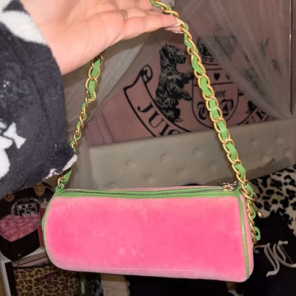 Juicy Couture vintage barrel bag - Picture 2 of 9